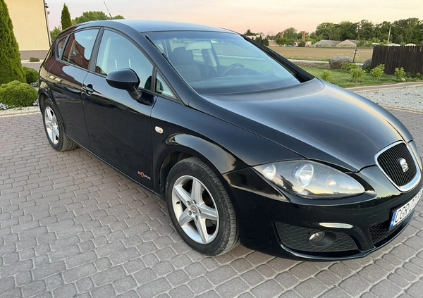 Seat Leon cena 17800 przebieg: 98130, rok produkcji 2012 z Jarosław małe 154